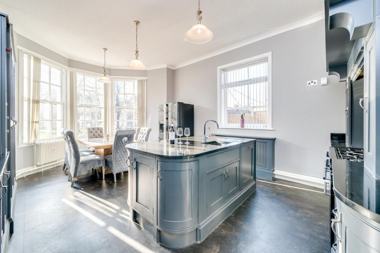 Wakefield Town House Villa Екстериор снимка